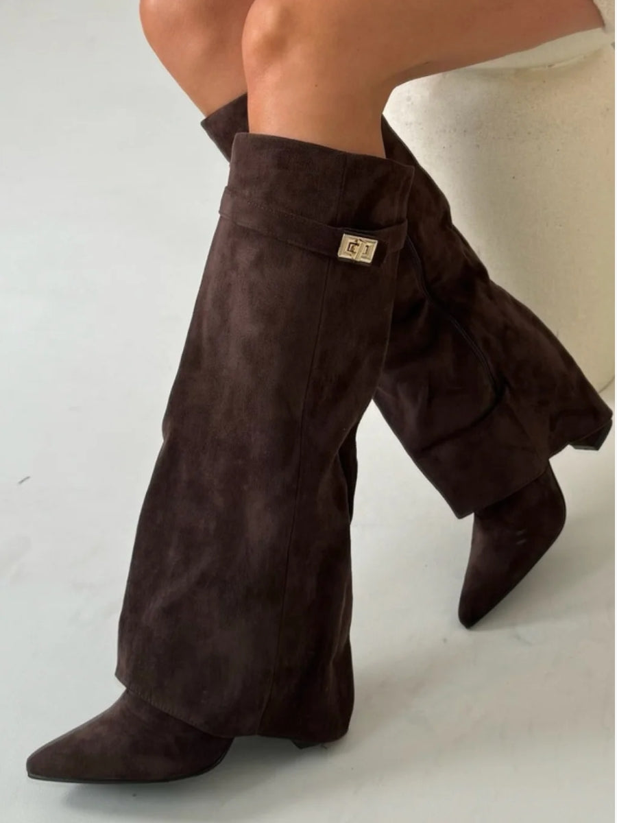 Sola SharkBoots | Bottes élégantes pour femmes en daim de haute qualité avec fermetures dorées