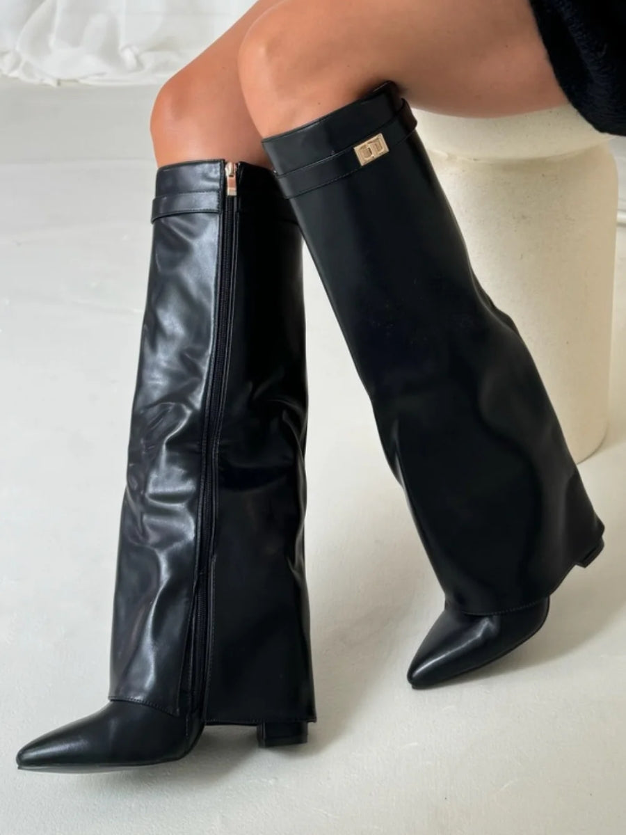 Sola SharkBoots | Bottes élégantes pour femmes en daim de haute qualité avec fermetures dorées