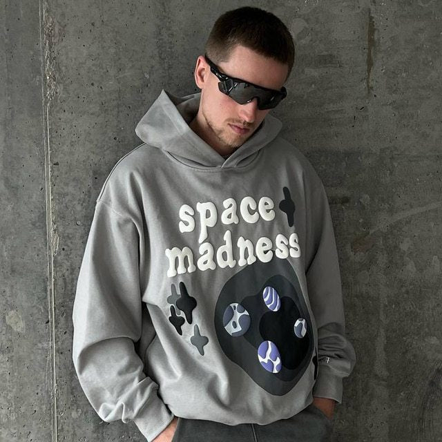 Perdu dans le Hoodie
