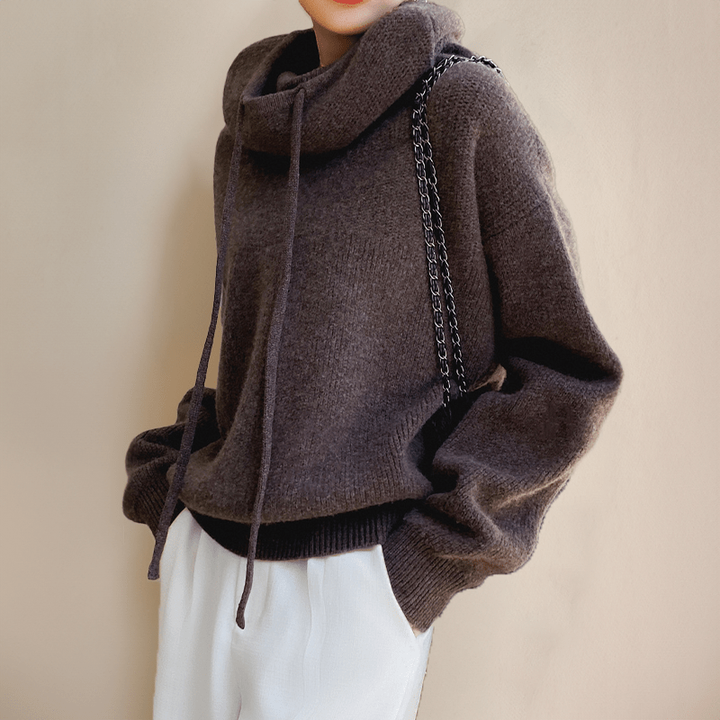 Cozy Women's Turtleneck Sweater | Edeltraudi SOLANORDI Sweater