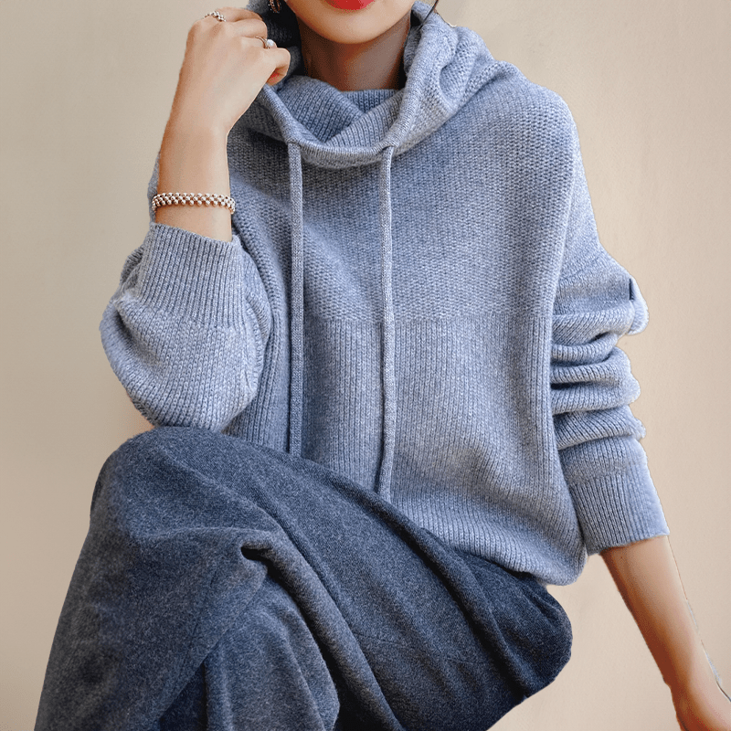 Cozy Women's Turtleneck Sweater | Edeltraudi SOLANORDI Sweater