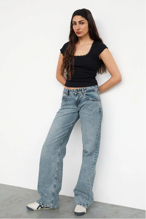 Jeans taille basse MIA
