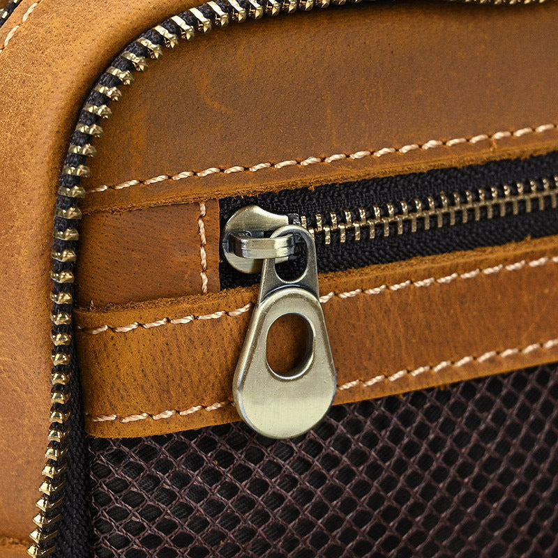 Premium Leather Travel Cosmetic Bag with Large Capacity | Manlius SOLANORDI Leather cosmetic bag