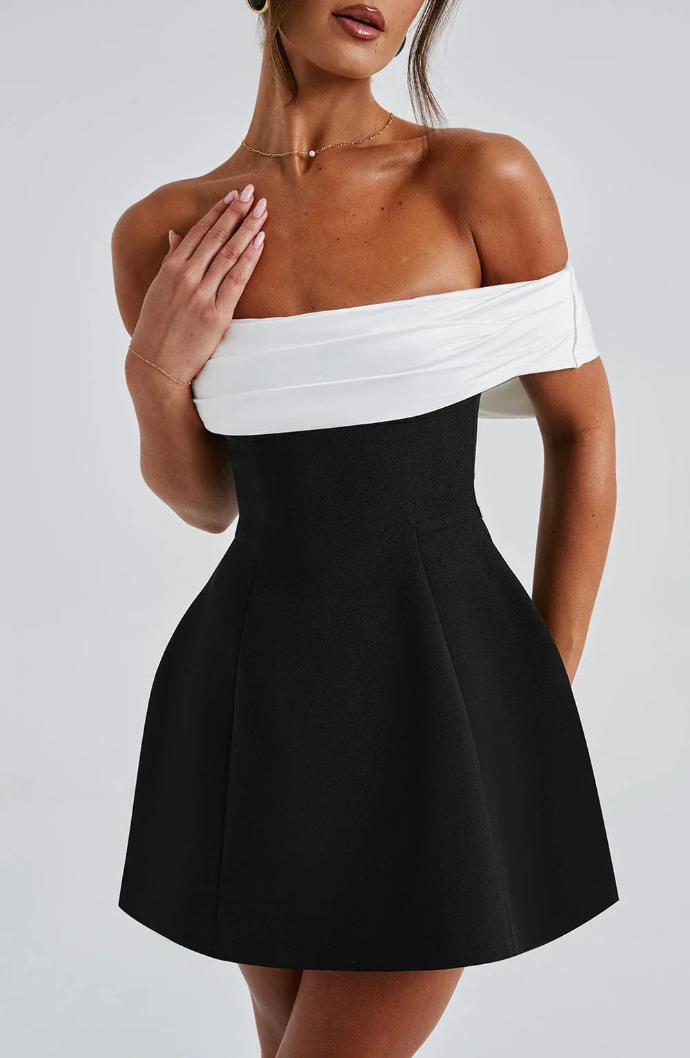 ROBE MINI NOIR ET BLANC