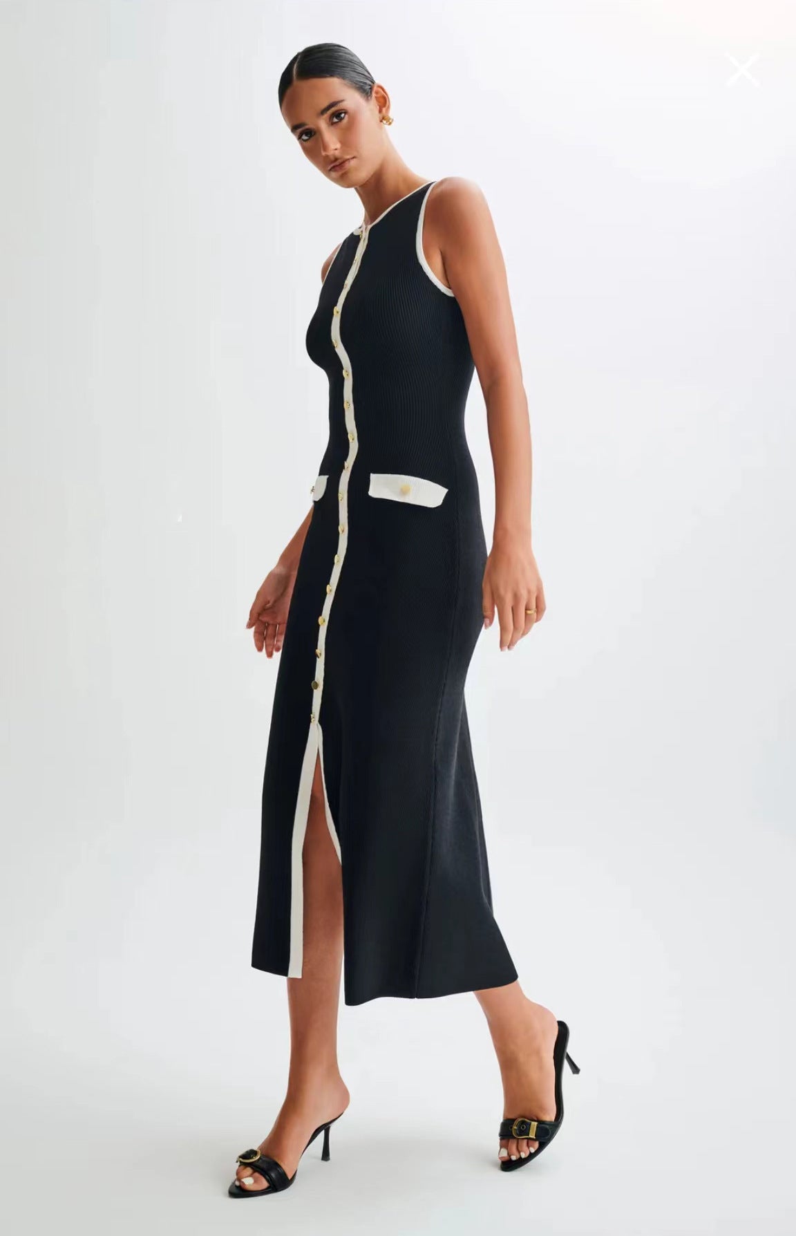 Robe en laine élégante noire pour femmes