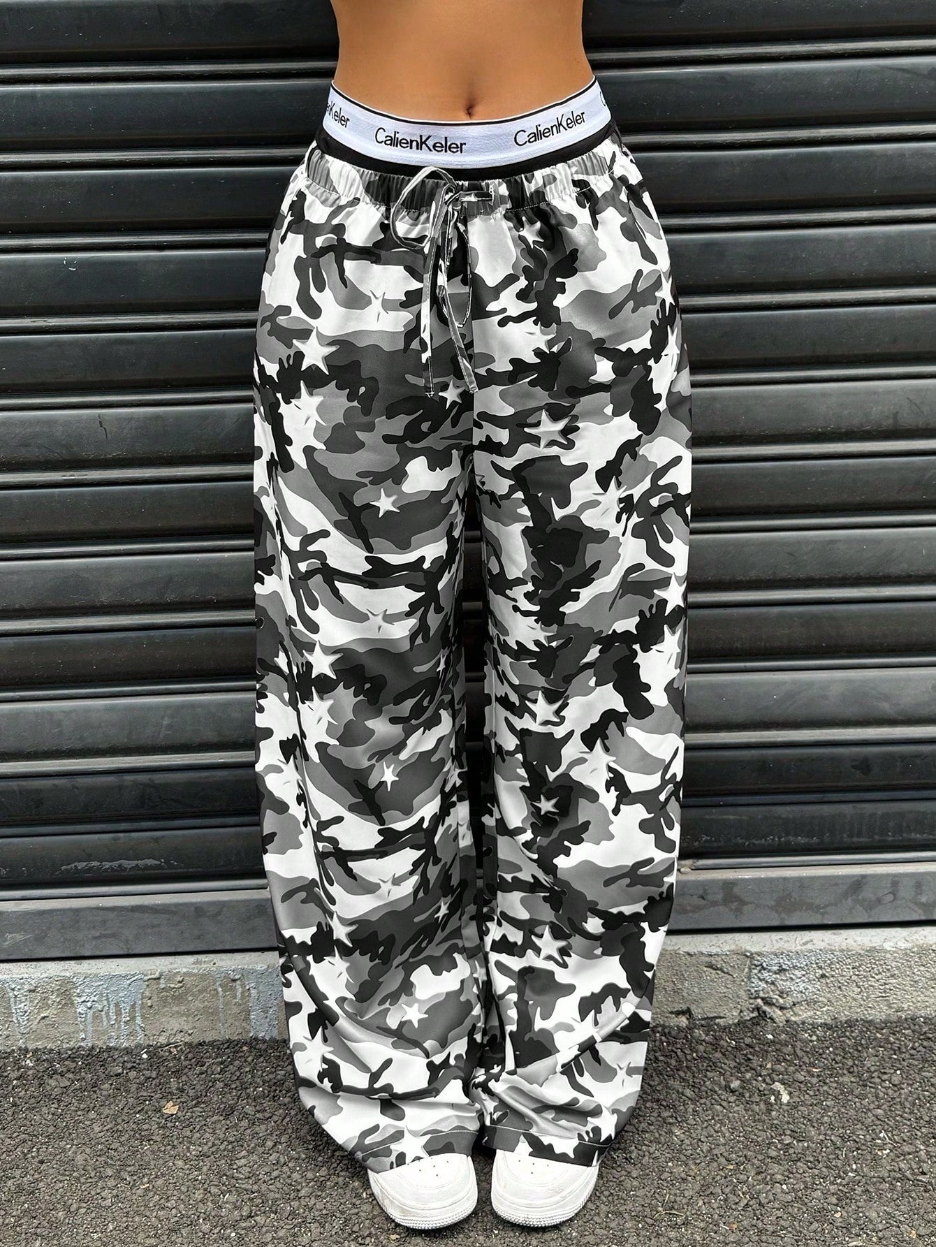 Pantalons droits taille haute slim à la mode camouflage