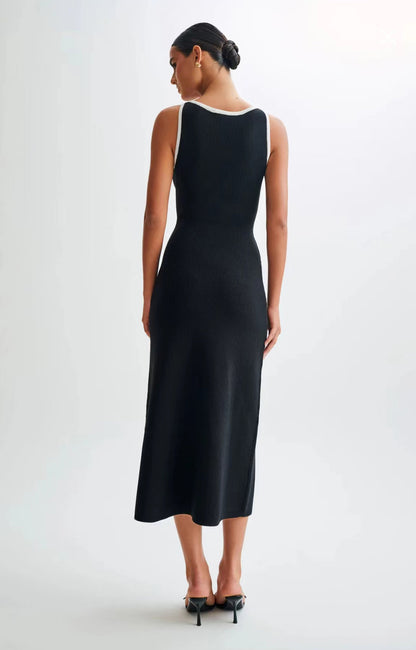 Robe en laine élégante noire pour femmes